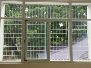Mẫu khung bảo vệ cửa sổ sắt cho cửa sổ lớn