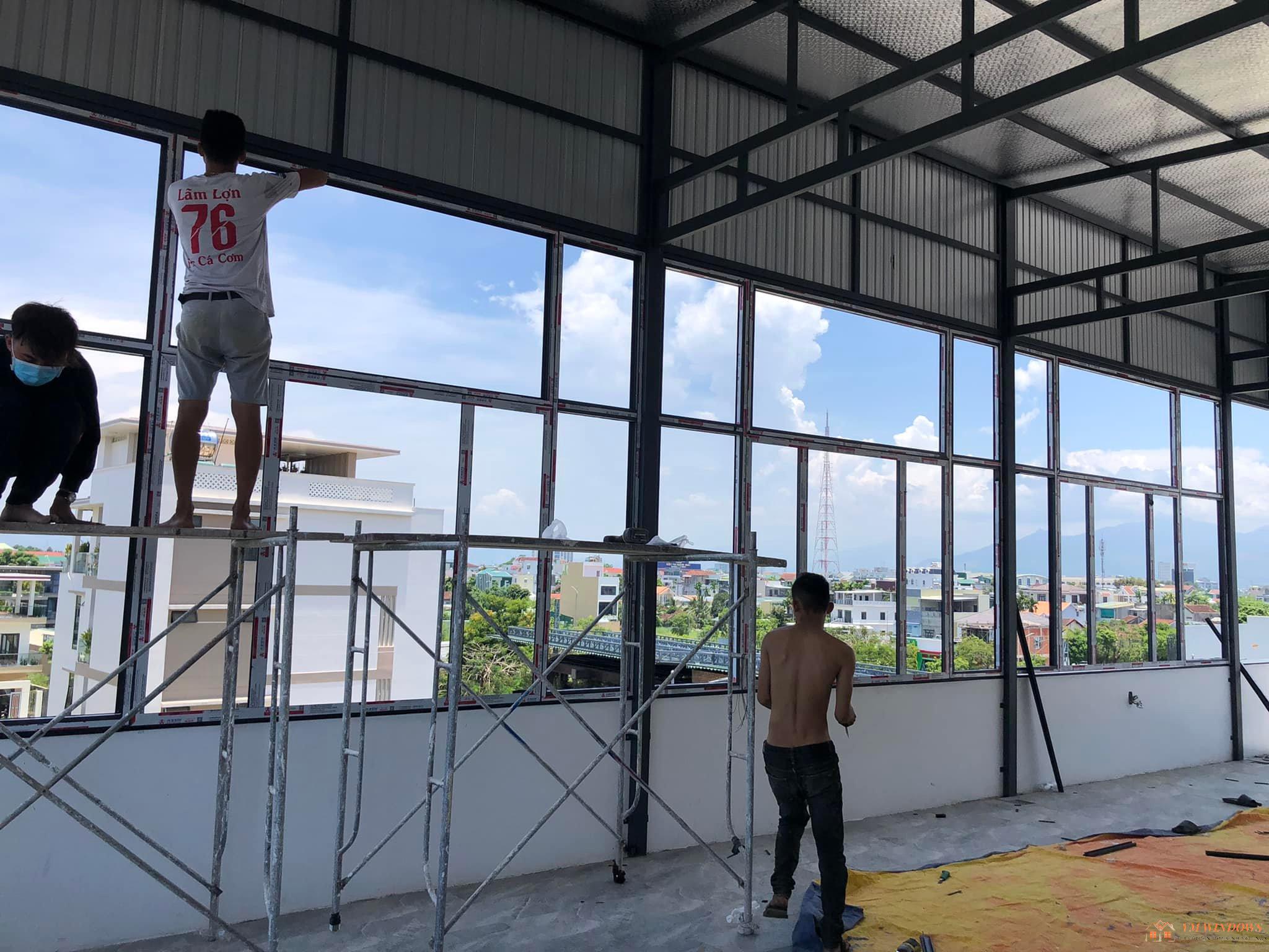 Cửa vòm nhôm kính cao cấp, hiện đại