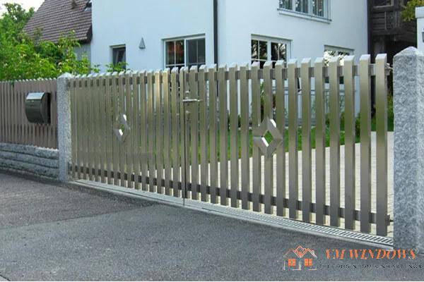 Hàng rào inox được thiết kế từ một khối