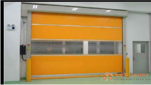 Cửa cuốn nhựa PVC được sử dụng trong các xí nghiệp - trung tâm y tế
