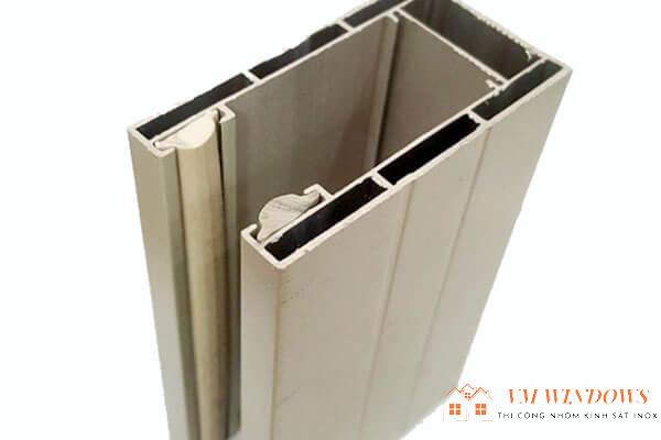 Mẫu ray sử dụng cho cửa cuốn