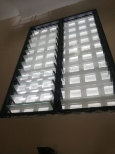 Thi công cửa chớp nhôm kính nhà anh Trọng TPHCM