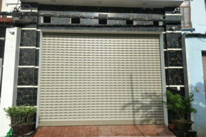 TOP 10 mẫu cửa cuốn nhà phố đẹp, hiện đại, sang trọng