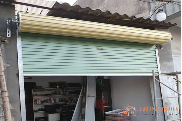 Cần lắp đặt thanh ray - giá đỡ theo tỉ lệ
