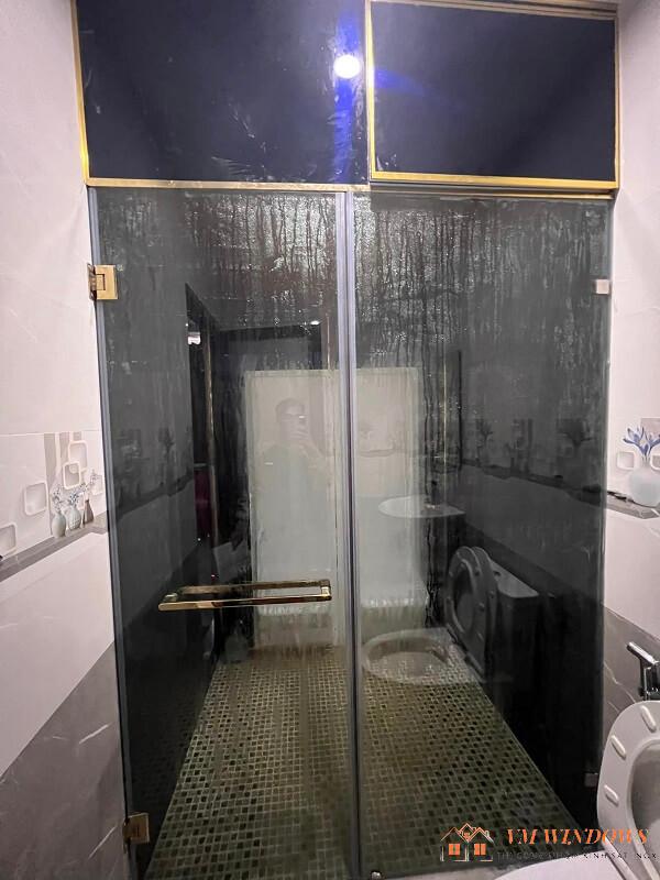 Vách ngăn nhà tắm kính phụ kiện inox vàng 304 chắc chắn